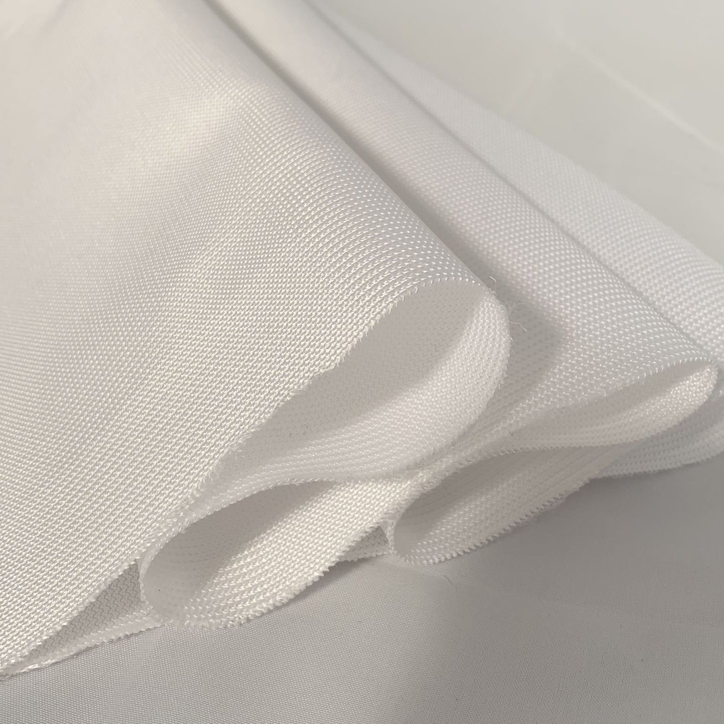 US Premier Single Layer 1920 Golf Impact Screen (Woven border with Grommets)